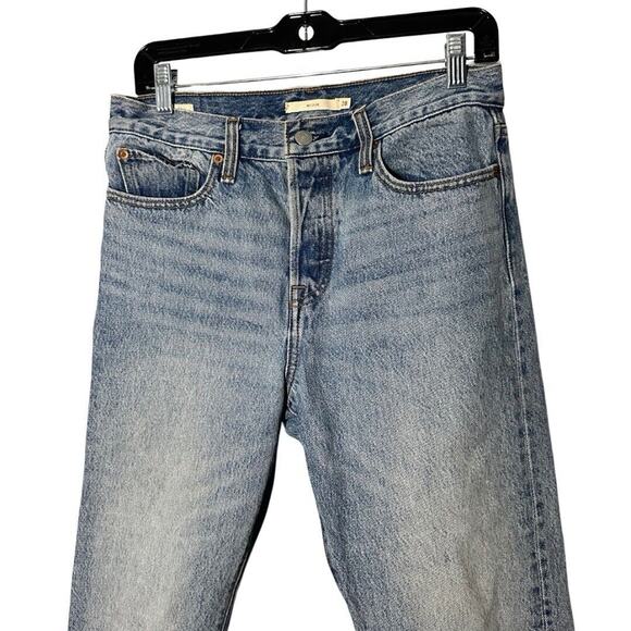 Levis Womens Premium Blue Wedgie Straight Button Fly Med Wash Jeans Size 28 - Picture 3 of 11